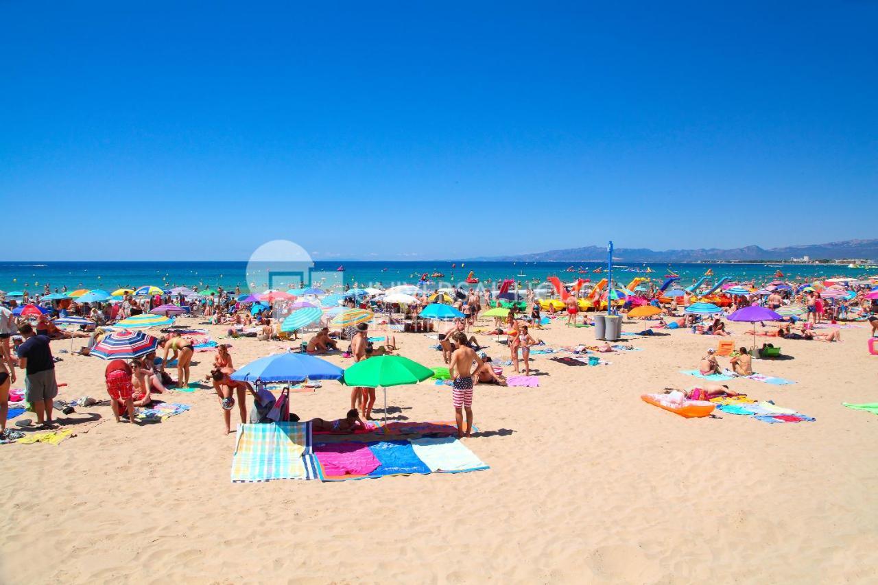 Uhc Cancun Apartments Salou Kültér fotó